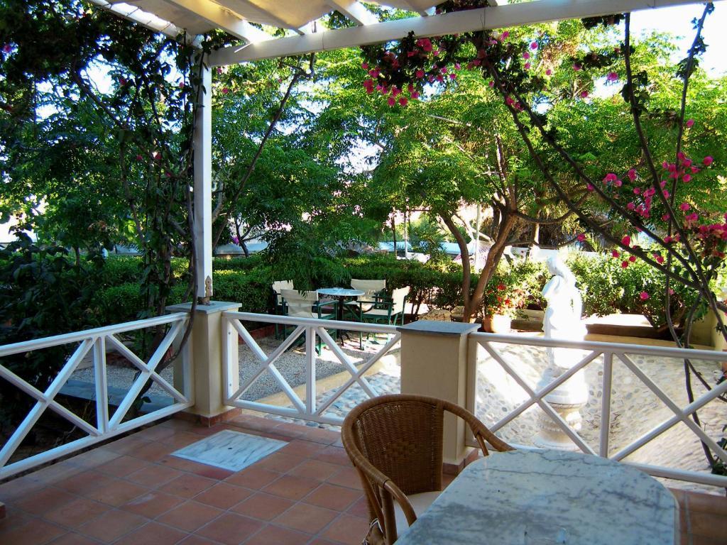 Emilia Luxury Apartments Mégas Yialós-Nítes Quarto foto